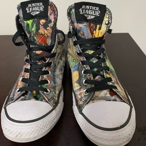 Justice League converse men or women